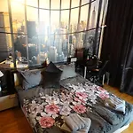 Частна квартира New York - For Overnight Travelers Near The Airport, Parking